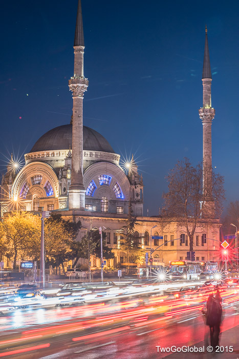 Dolmabahçe Mosque by night