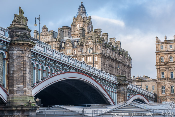 North Bridge with Edinburgh’s old town behind