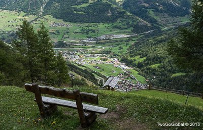 The hike up to Champex