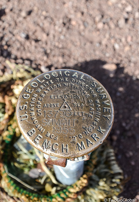 Hawaii highpoint geological marker