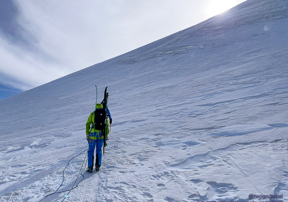 Heading on up to the Passage de la Serpentine