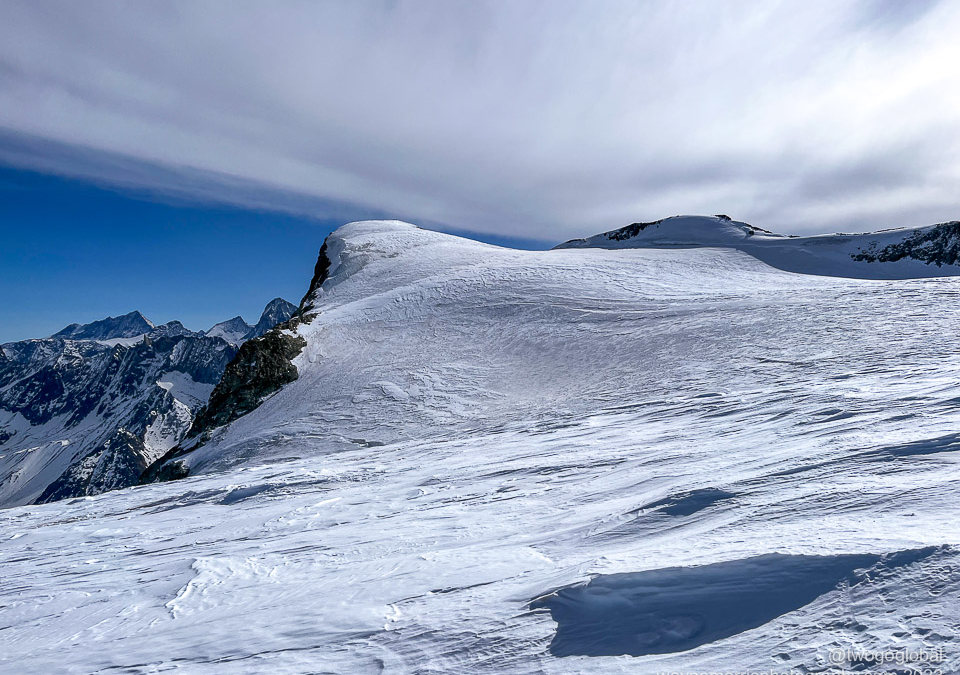 Day 4, going to 3796m Pigne d’Arolla (the bump on the left)